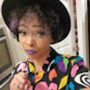 Meet your Posher, Elizabeth